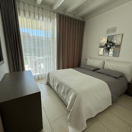 De Luxe Apartments Eden Sirmione Ngoại thất bức ảnh