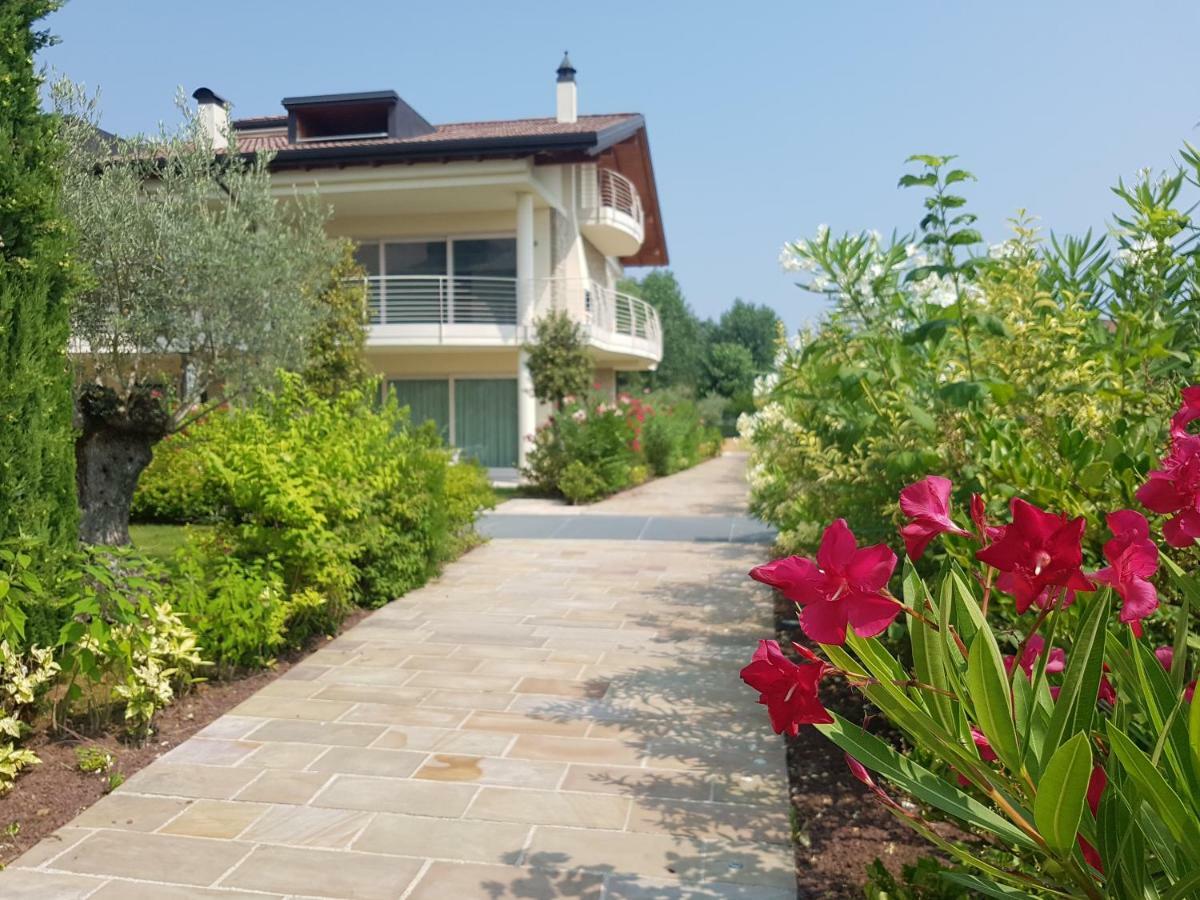 De Luxe Apartments Eden Sirmione Ngoại thất bức ảnh